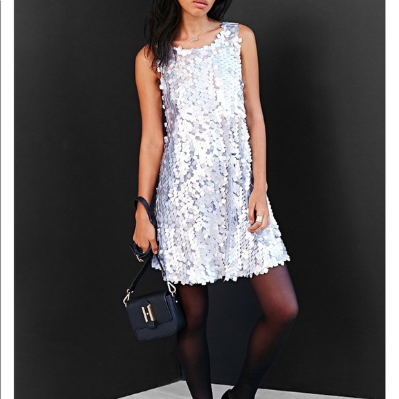 Urban Renewal Remade Square Paulette Dress - Picture 3 of 8